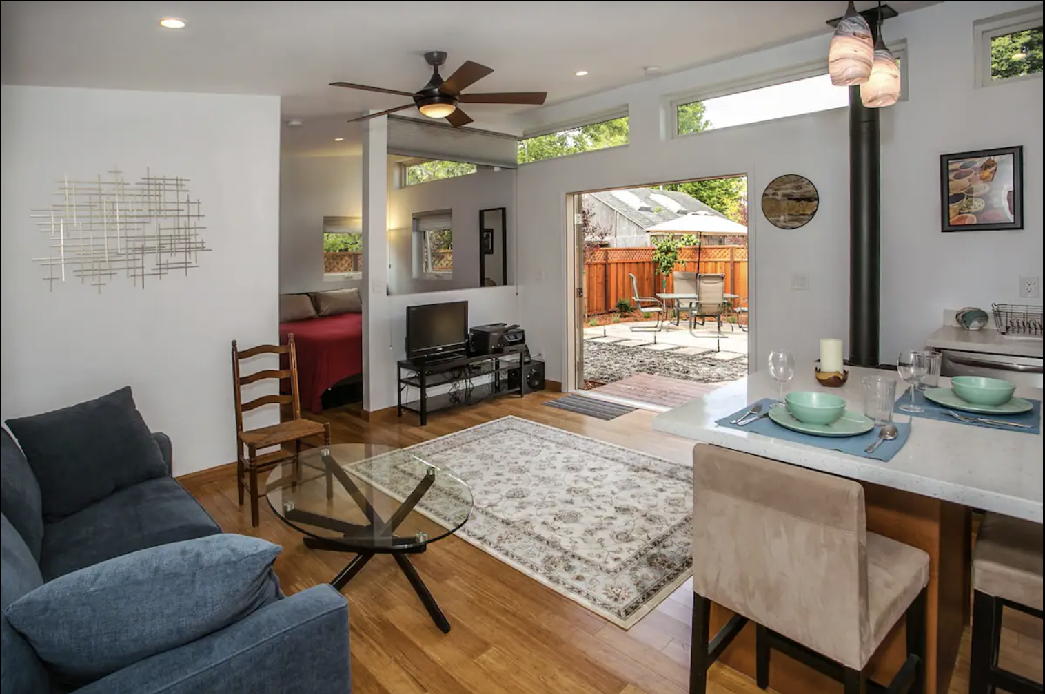 Additional view of Rockridge District Cottage with Home Office Setup